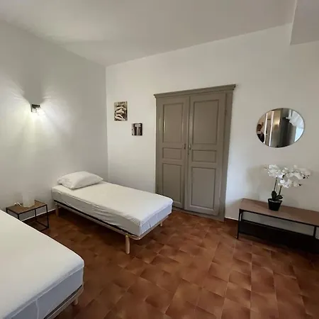 Lägenhet T3 Au Coeur De La Vieille De Porto-vecchio *